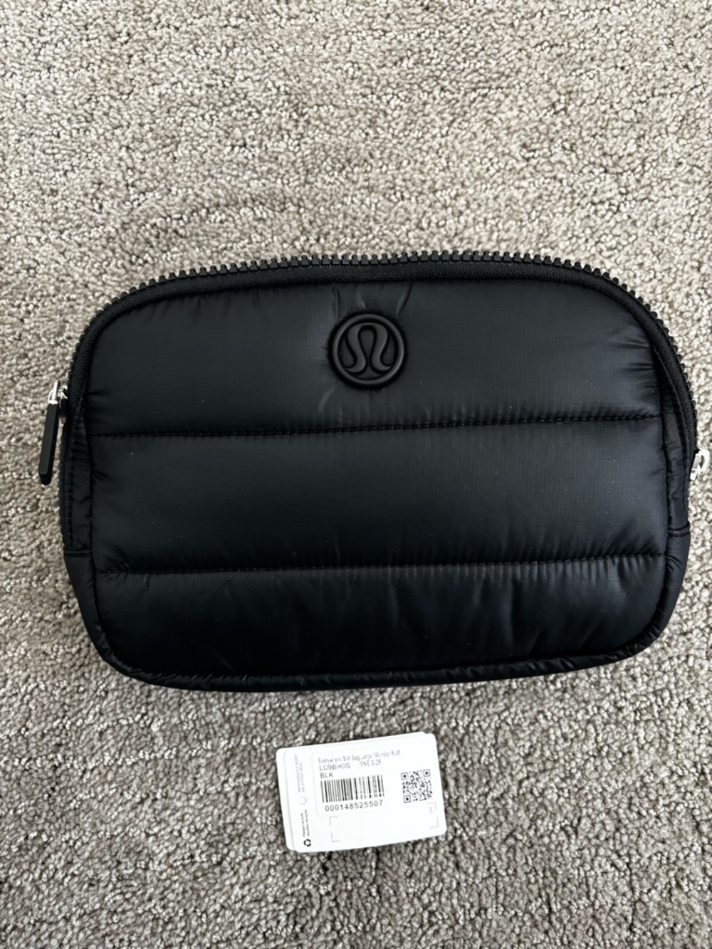 Lululemon everywhere belt bag - NEW** - Picture 4 of 4